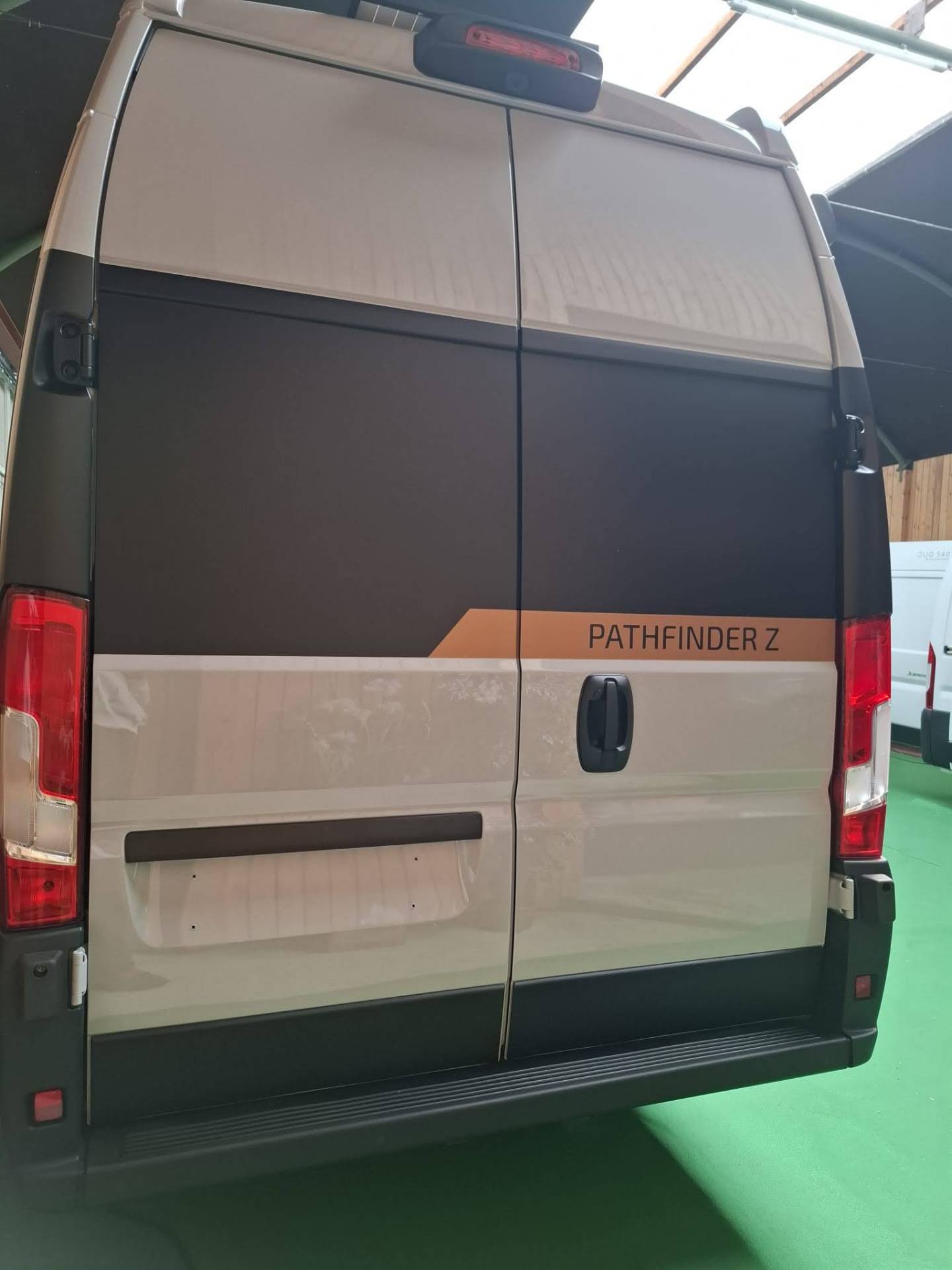 Globe-Traveller PATHFINDER Z GLOBE TRAVELLER PATHFINDER Z AUTOMAAT